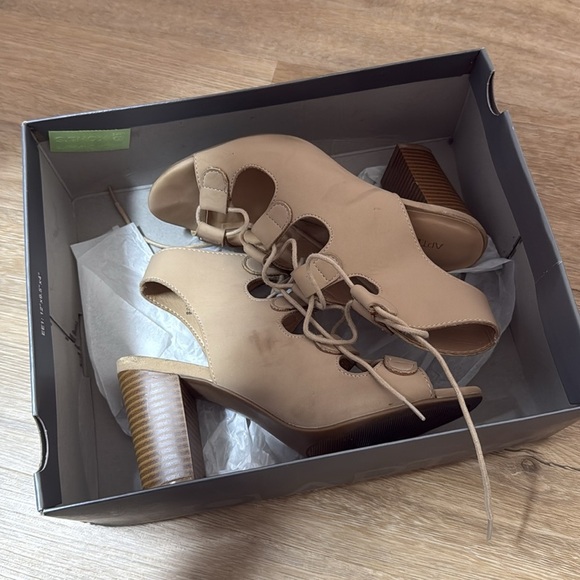 Apt.9 Heels - Picture 5 of 5